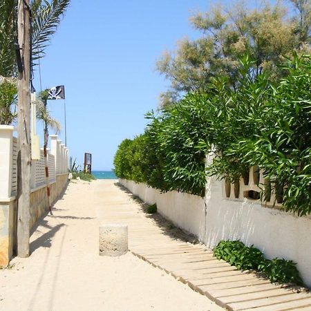 شقة Santa Ana Les Deveses المظهر الخارجي الصورة